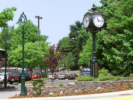 c4589465a5b12085a040_clock_in_fanwood.jpg