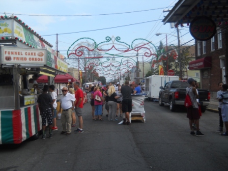 898a2ee5058122b7d325_Festa_close.jpg