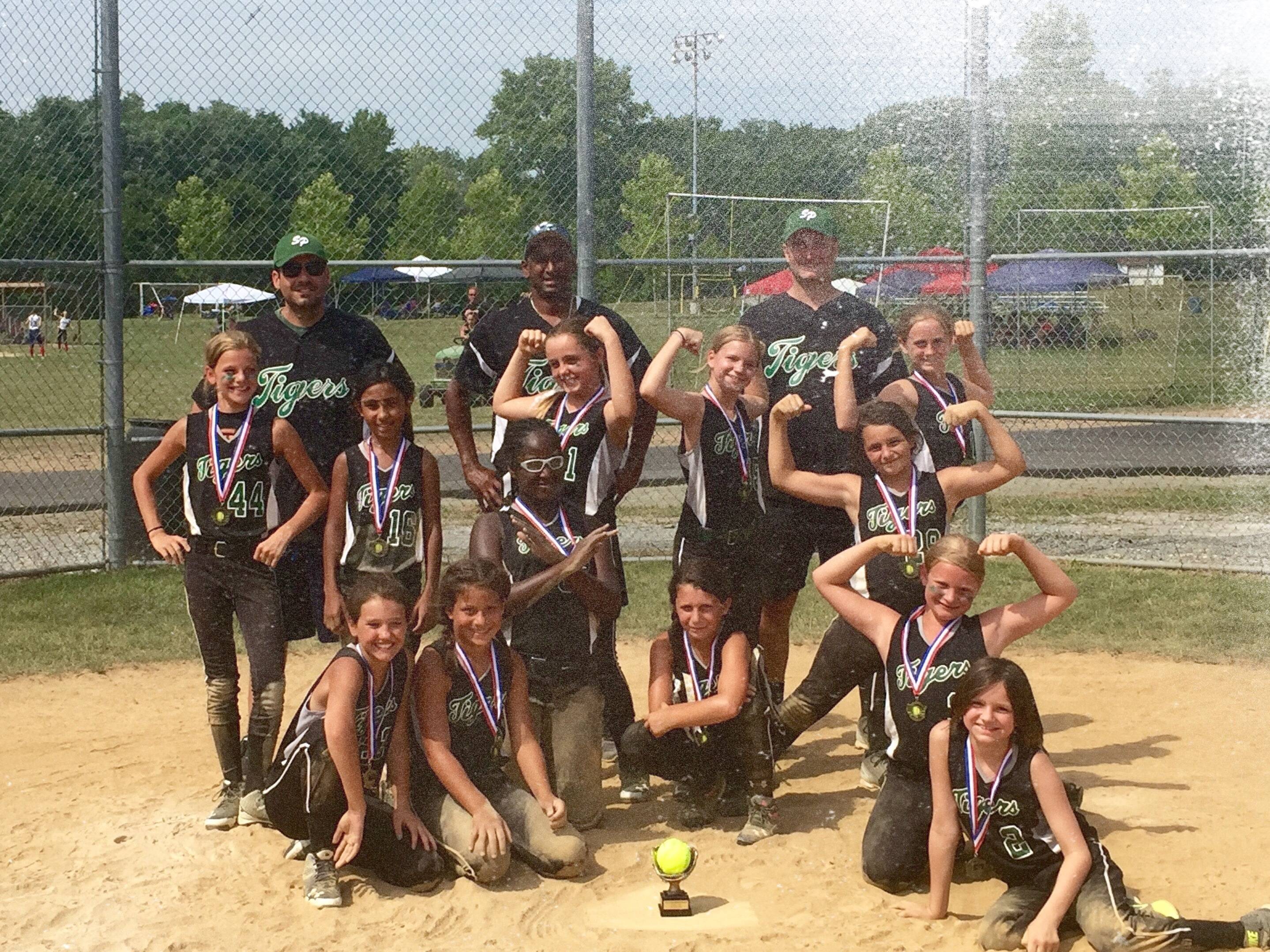 8a480896ce1ab036a352_Girls_10U_Grab_Championship.jpg