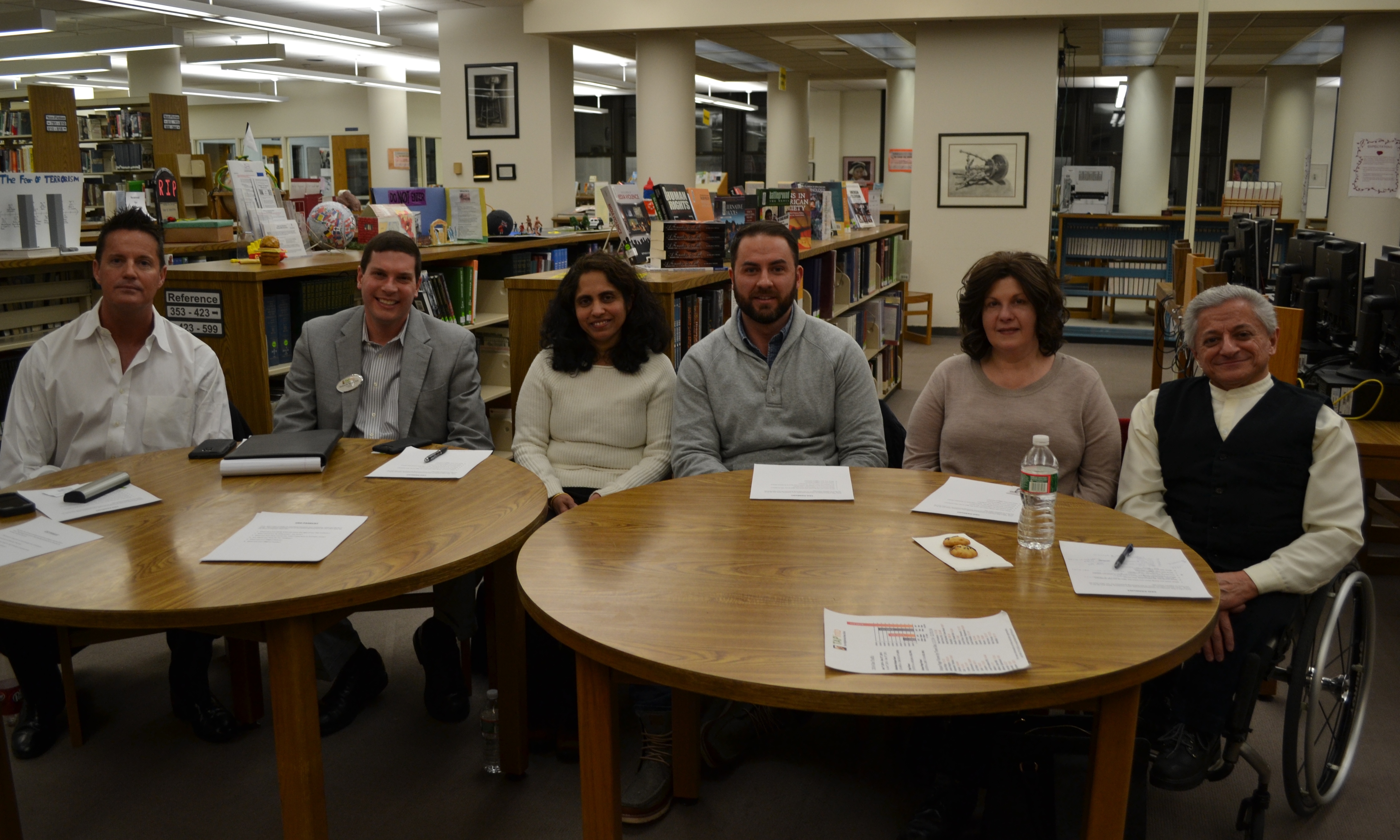 74da8a7e7ca15294aec9_roundtable.jpg