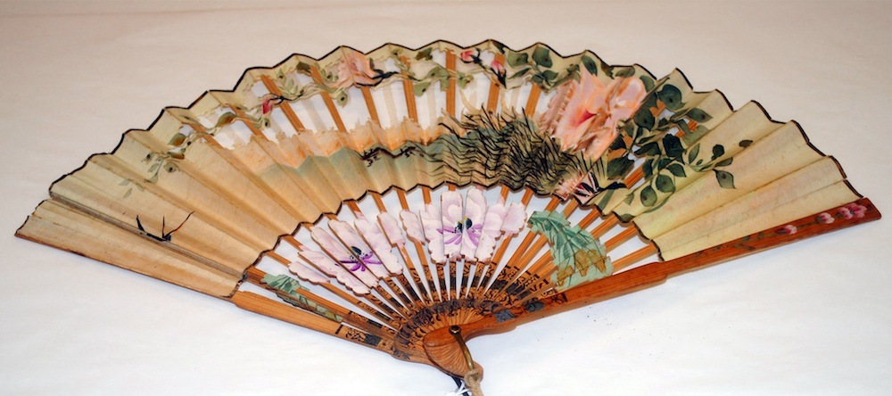 f83872119aa06f154a00_910c0e211285a624476c_Flower_Fan__1_.jpg