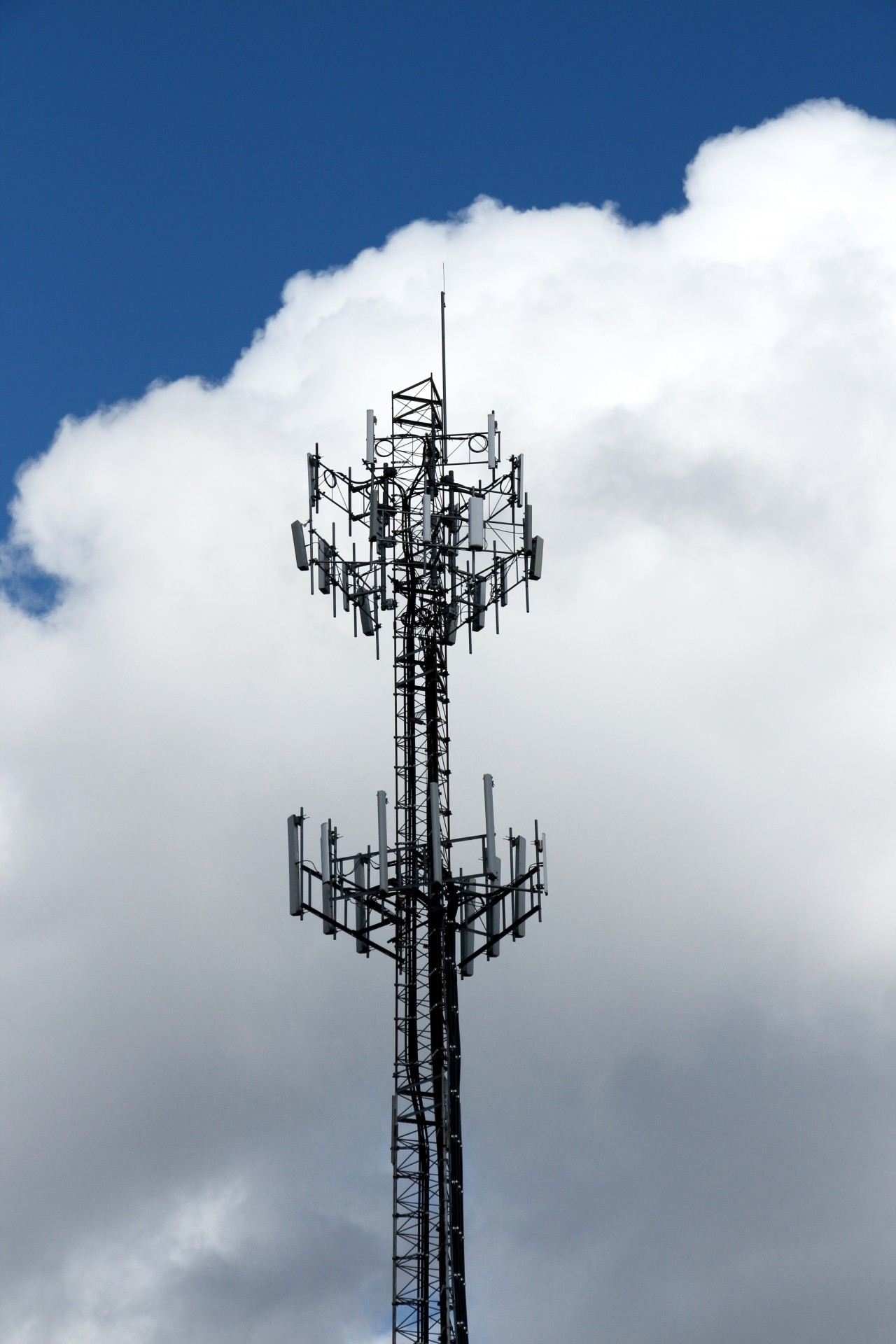 6d9e6d6c82bcdabdb638_radio-tower-against-cloud.jpg