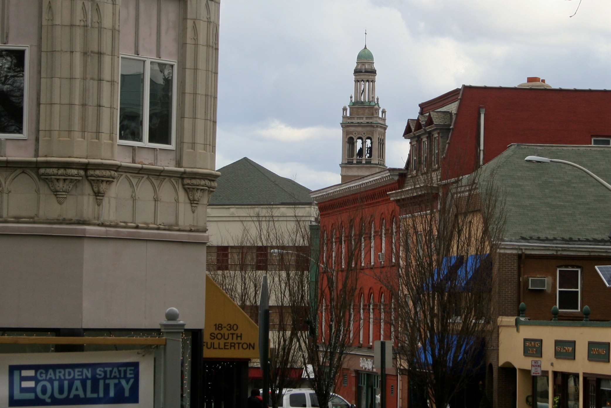 d1617fd5385ef97b3868_Montclair_Streetscape_-_The_Fullertons.jpg