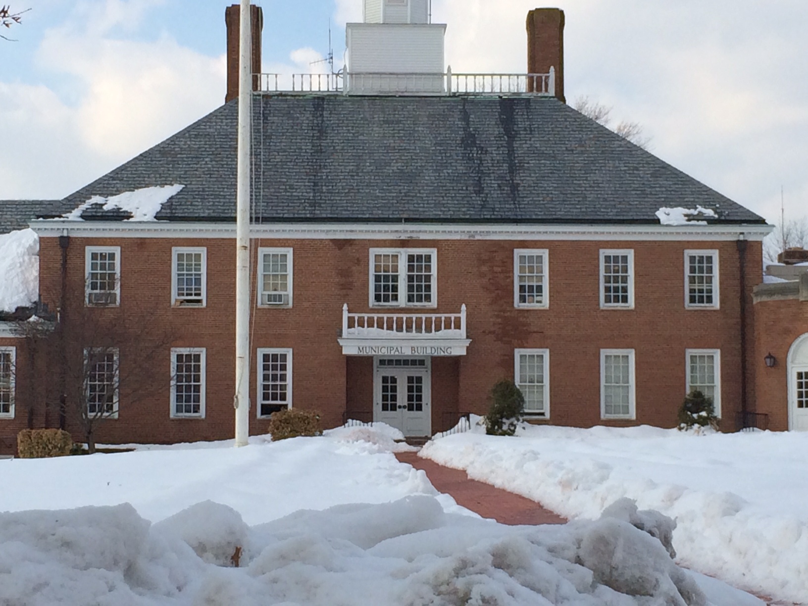 b45189b9eaf8d0f7ef40_17f47d3f343c480f81a8_Westfield_snow.jpeg
