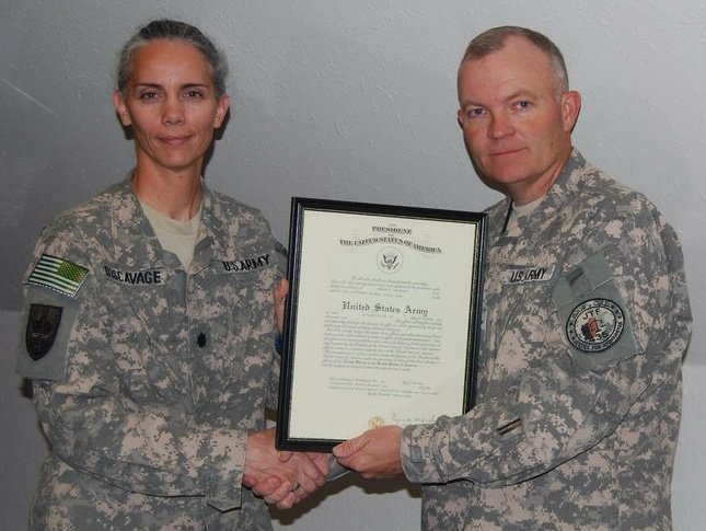 e2fd8513f0349dd98a70_67a8a49e262a19e5e279_happy_veterans_day_mom.jpg