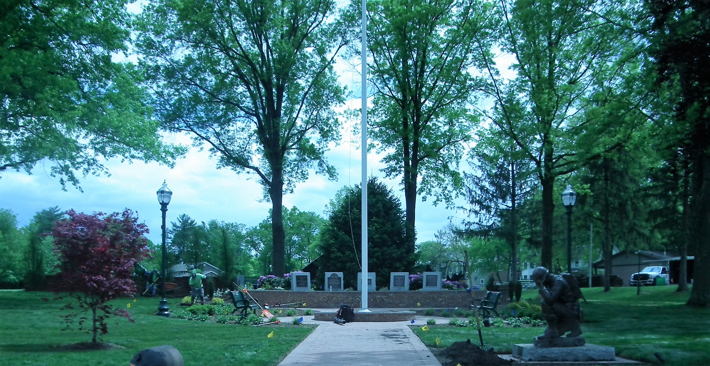 3e7e351f0d73a0d3ebee_memorialday.jpg