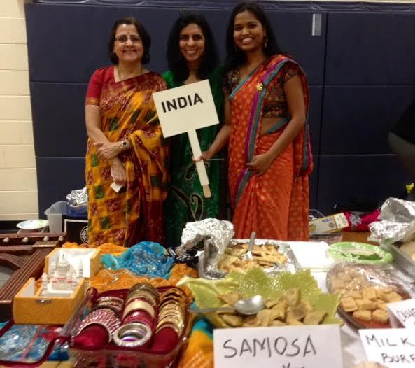 62987ff3dfcab794a2ff_YMCAIntDay14India.jpg