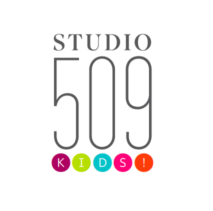 714bb2556e186a5334a6_kidslogo.jpg