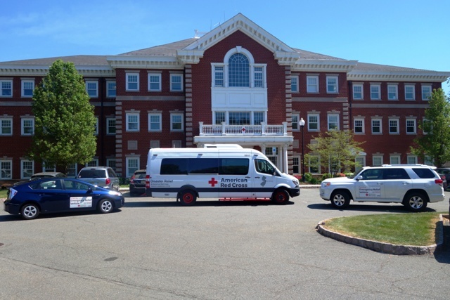 619c973e1b0e093fe98a_Red_Cross_Fleet_photo_-_ERV_and_Toyota_vehicles.jpg