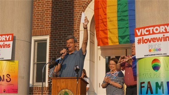 981329c995a2d580c744_pride_Mayor_DeLuca.jpg