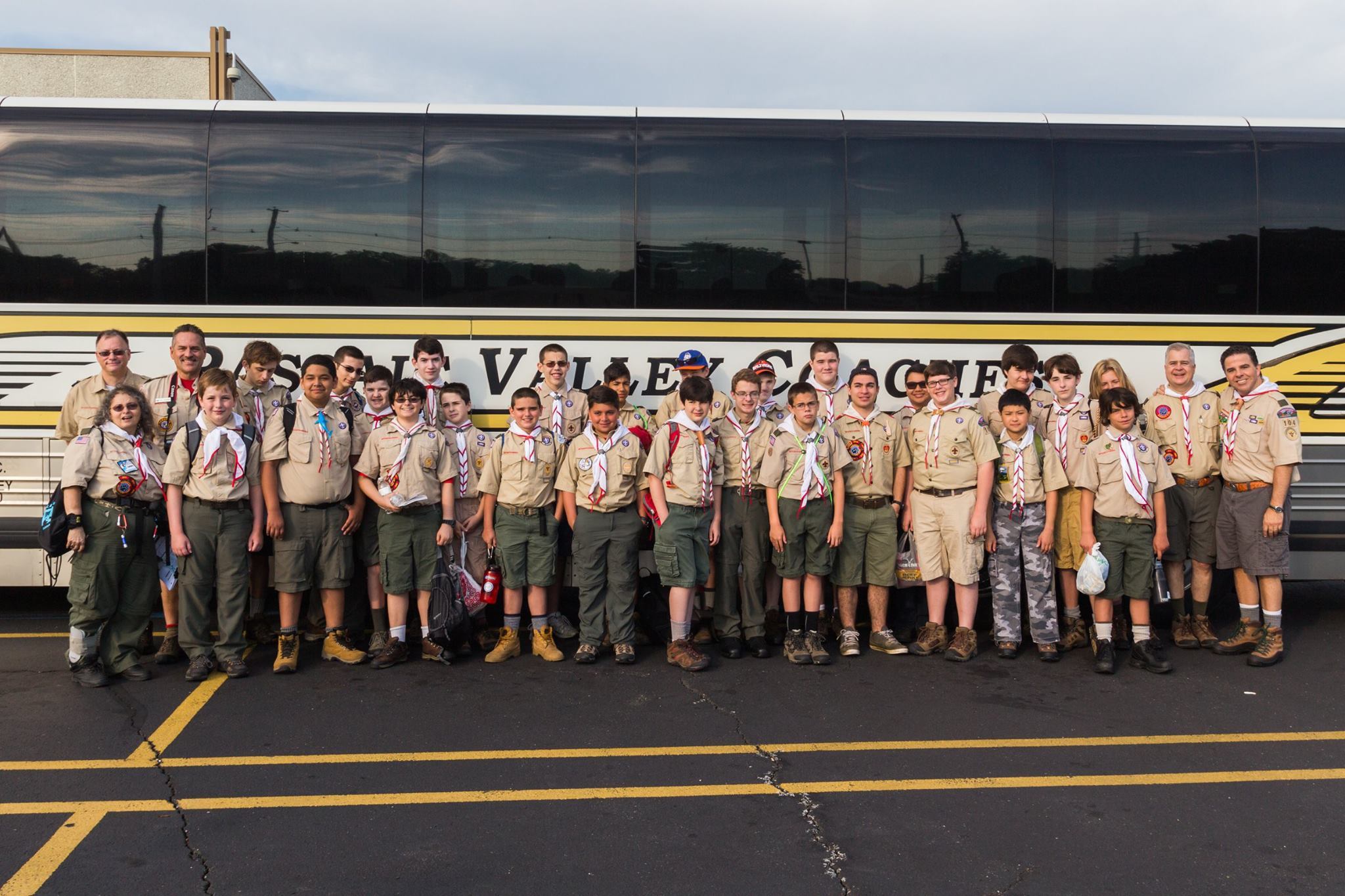 fe983b029e585bb52965_104_Sabbatis_bus.jpg
