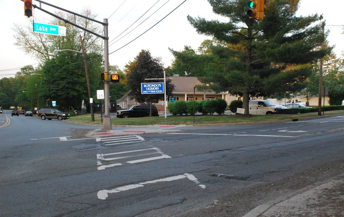 e9b69e870292b107863a_lake_ave3.jpg