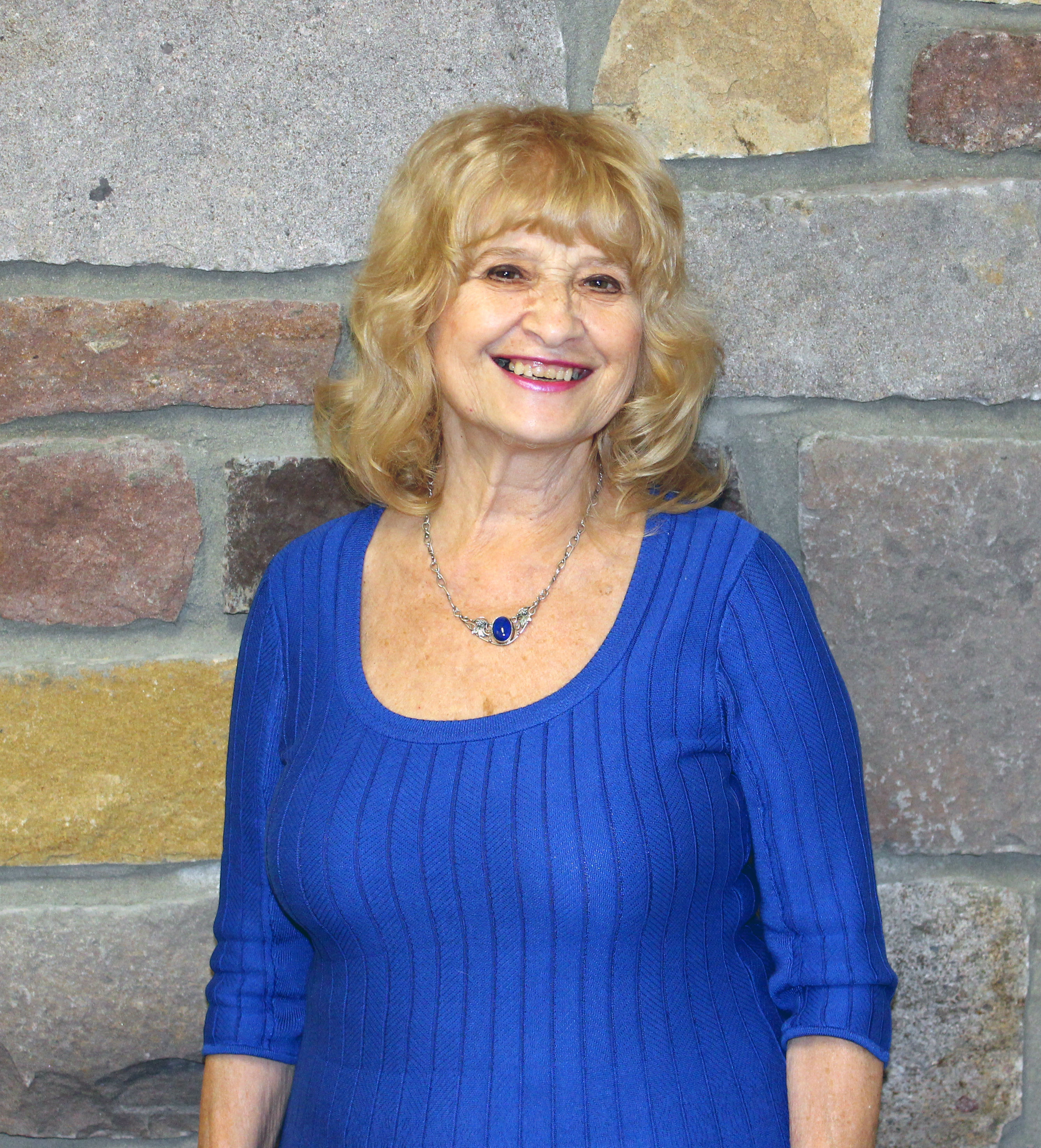 dea71e105dfae69ead97_Renata_Kessler.jpg