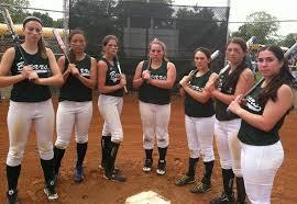 adad69c3ea0174d0ba64_Girls_softball.jpg