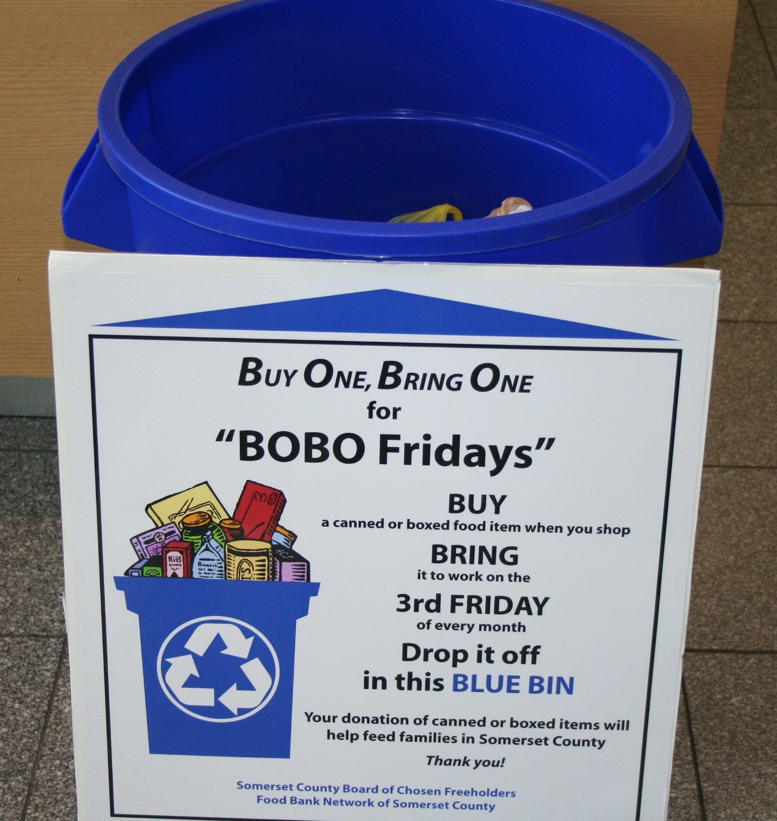 c5fcda8d368874232fbb_sompixBOBOFridaysBin.jpg
