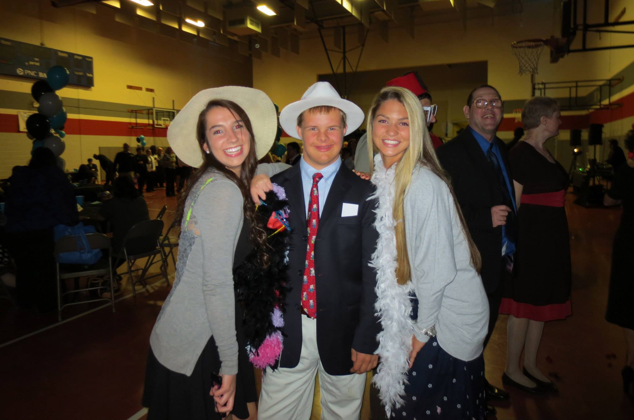 36355dc33e999abe674d_JCC_prom.jpg