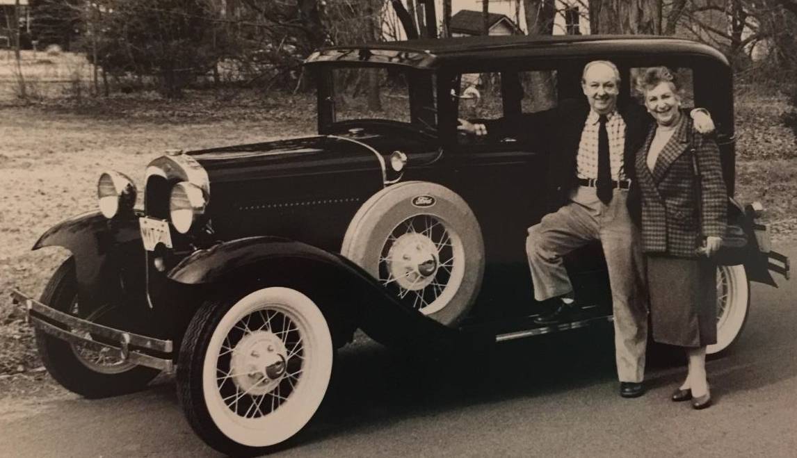 e593135948241ec831fe_642467782916d82e025b_Dr._Edward_Gates_and_wife_Flo_Gates..jpg