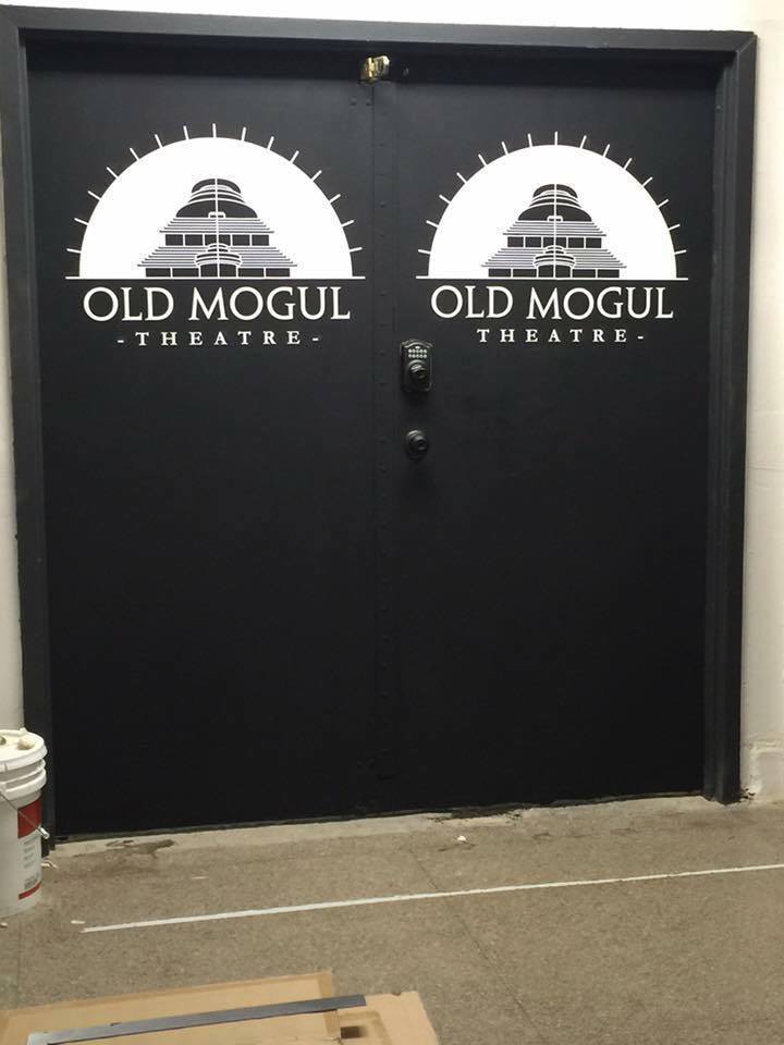ad063090f94574d96b66_e1eeb38e47f11b9c731f_old.mogul.jpg
