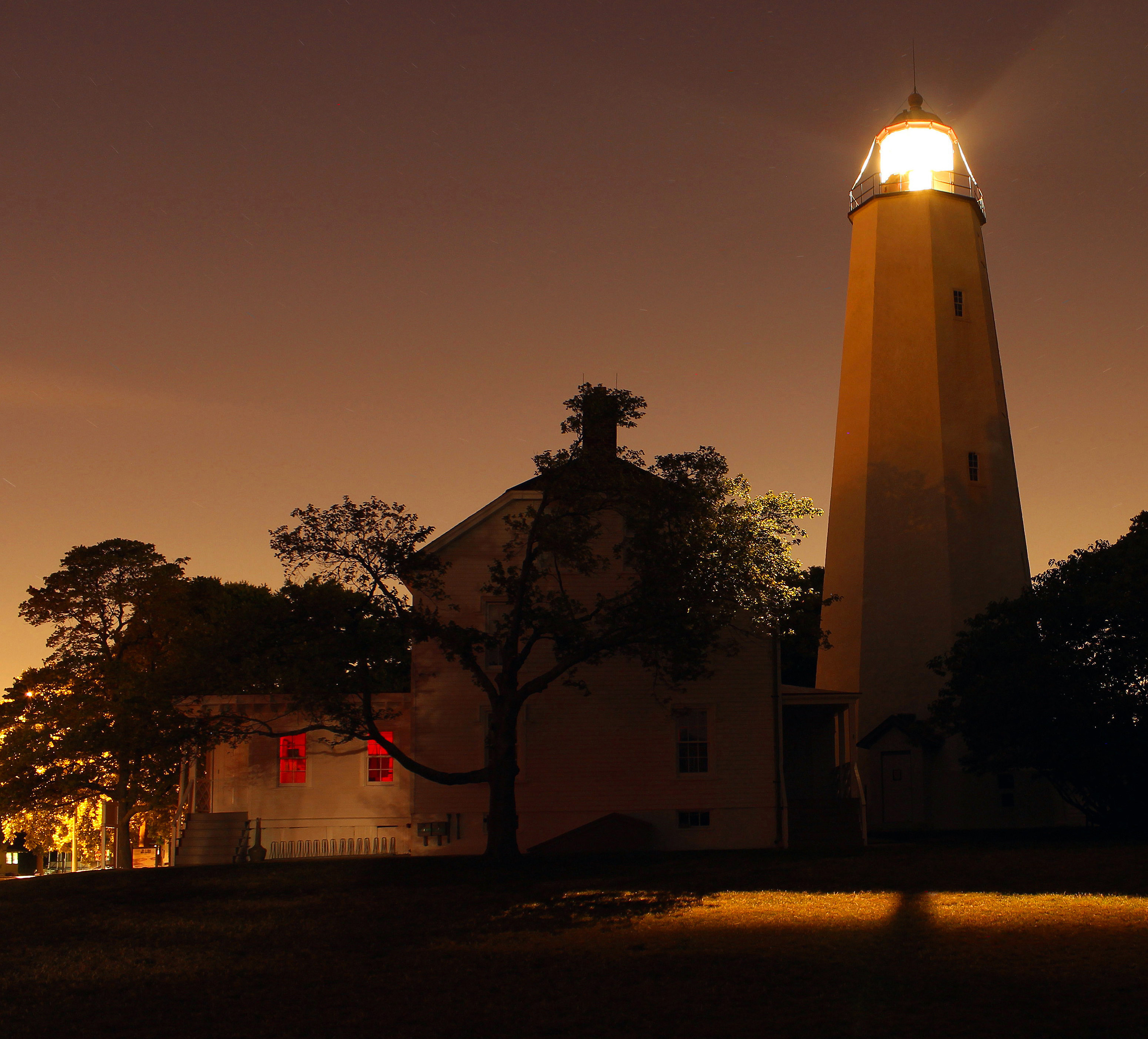 a573df31b0f595189a47_sandy_hook_lighthouse.jpg