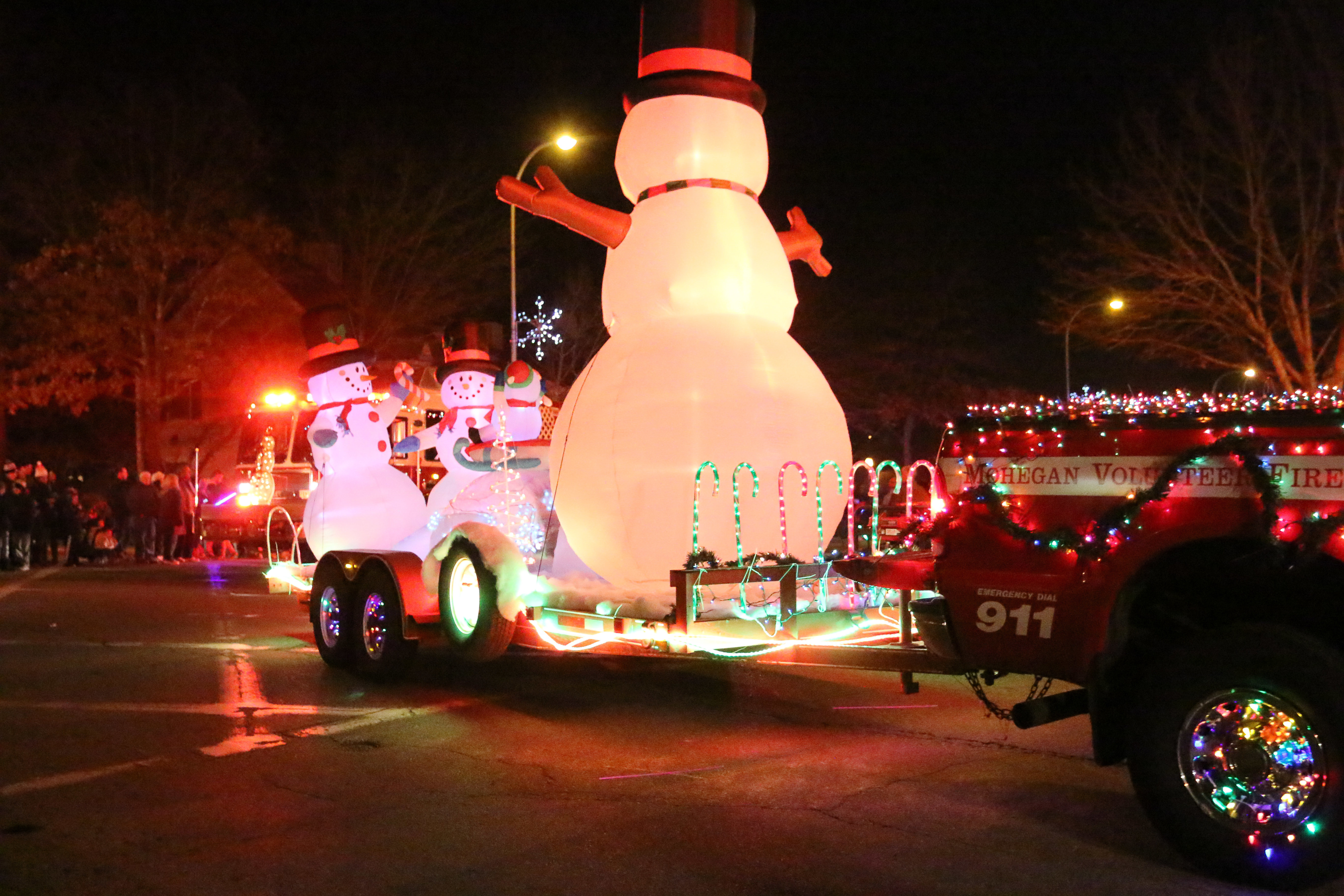 holiday parade lights up yorktown news tapinto holiday parade lights up yorktown news tapinto