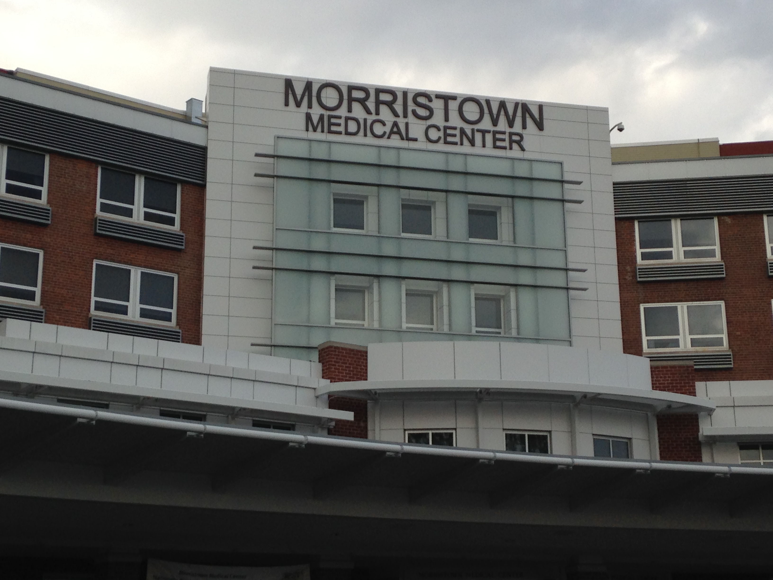 5e51325df20283cd515b_0f7c4a6a1120a78763f3_30b43001cb3dda894b94_hospital.jpg