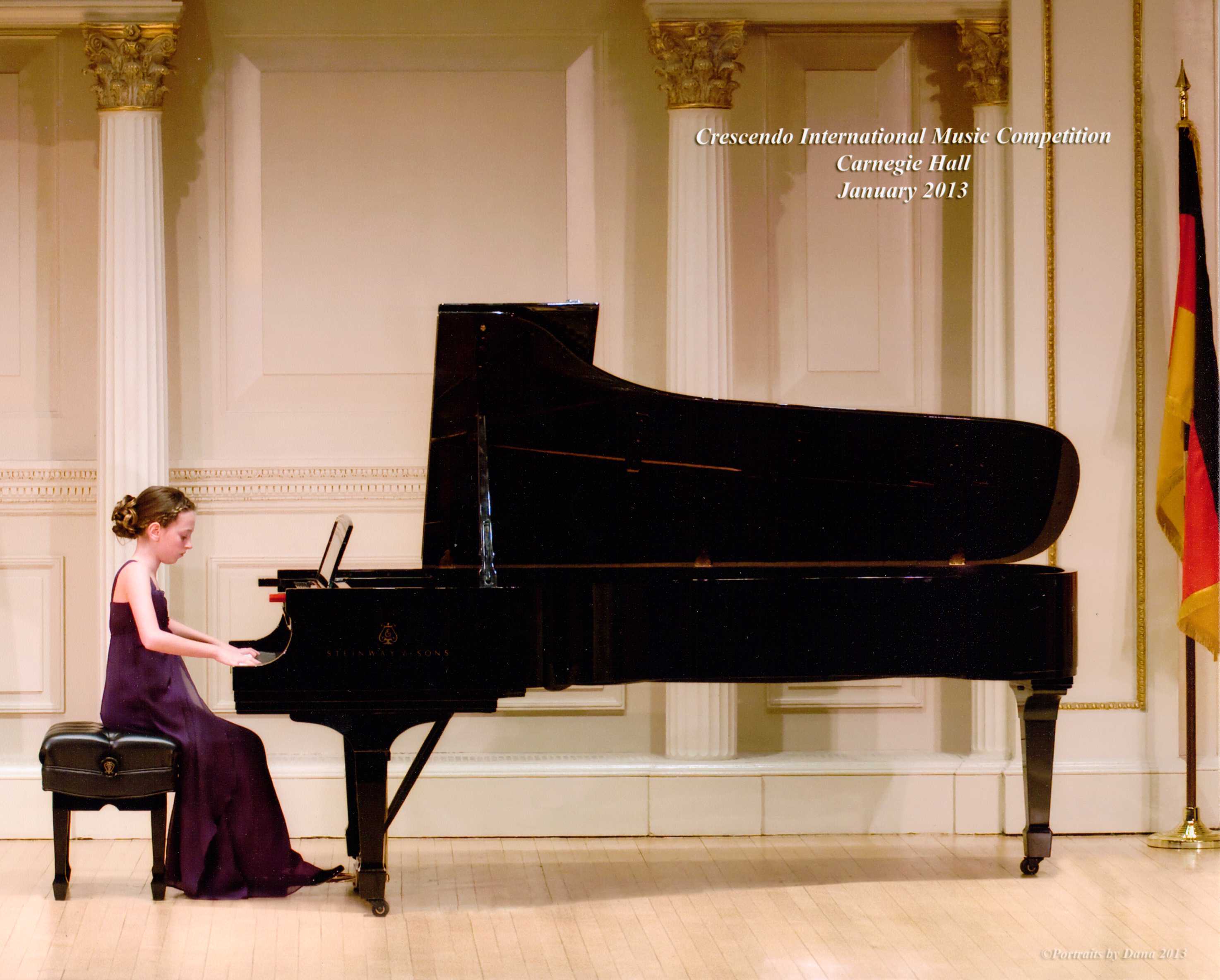220e1062d912bff86254_Huhn_Carnegie_Hall_Photo.jpg