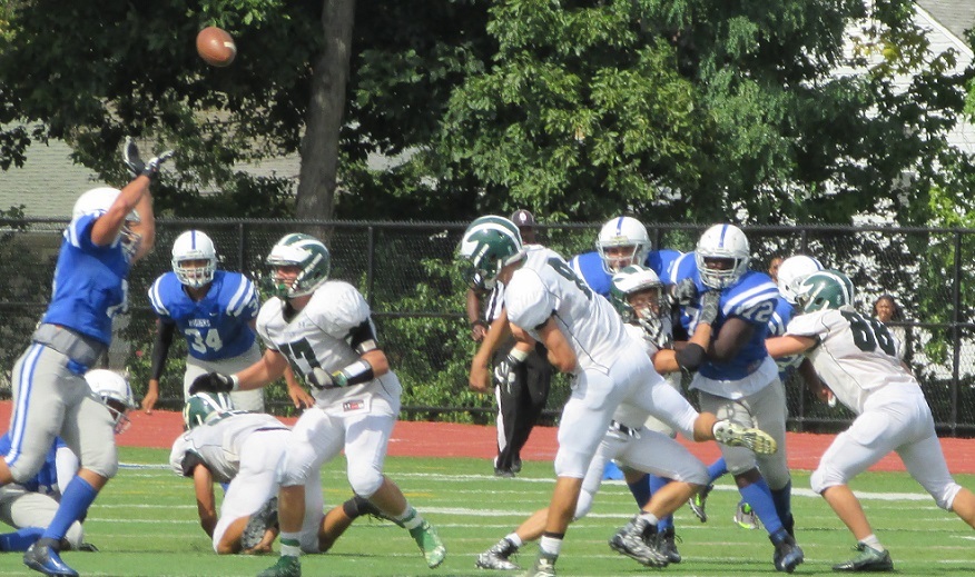 77182fd799b9df0c4887_7bca1d2c187252b83de1_duncan_roberts_passing.jpg