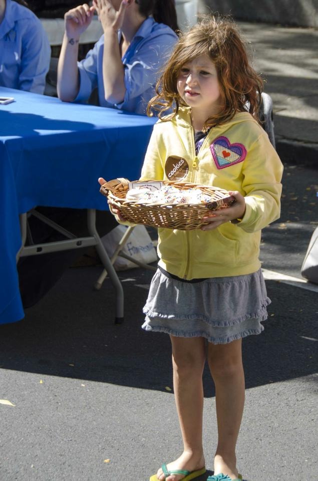 fd13a444ca5628f1f29a_BakeSale2013_3.jpg