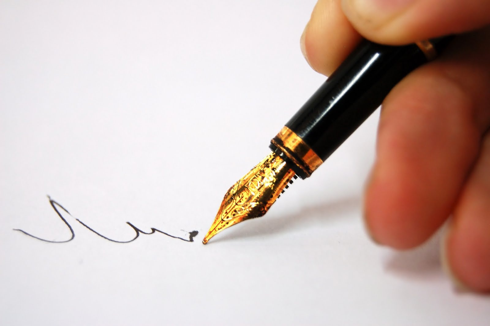 7888dfb9be78de8a3004_pen.paper.jpg