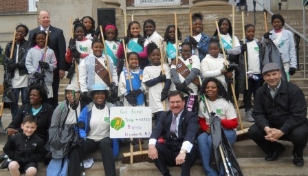 3f6417a0b5f2aca14011_WEB_CLEAN-UP_DAY_1.jpg