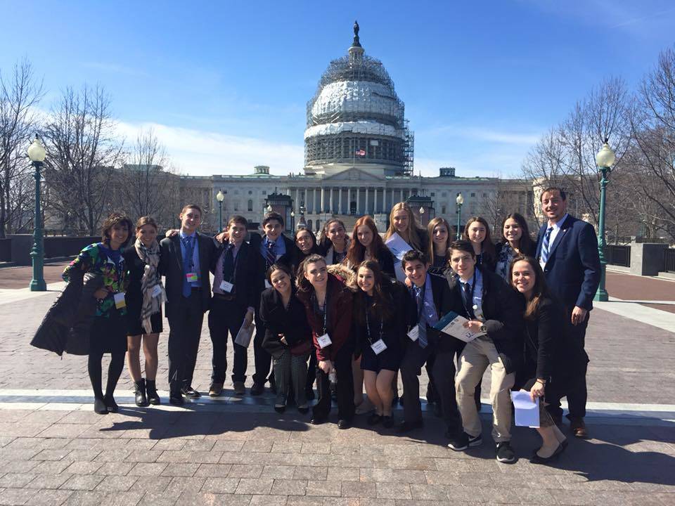 9797e91b1dd65a297aad_Machon_students_visit_Washington__DC.jpg