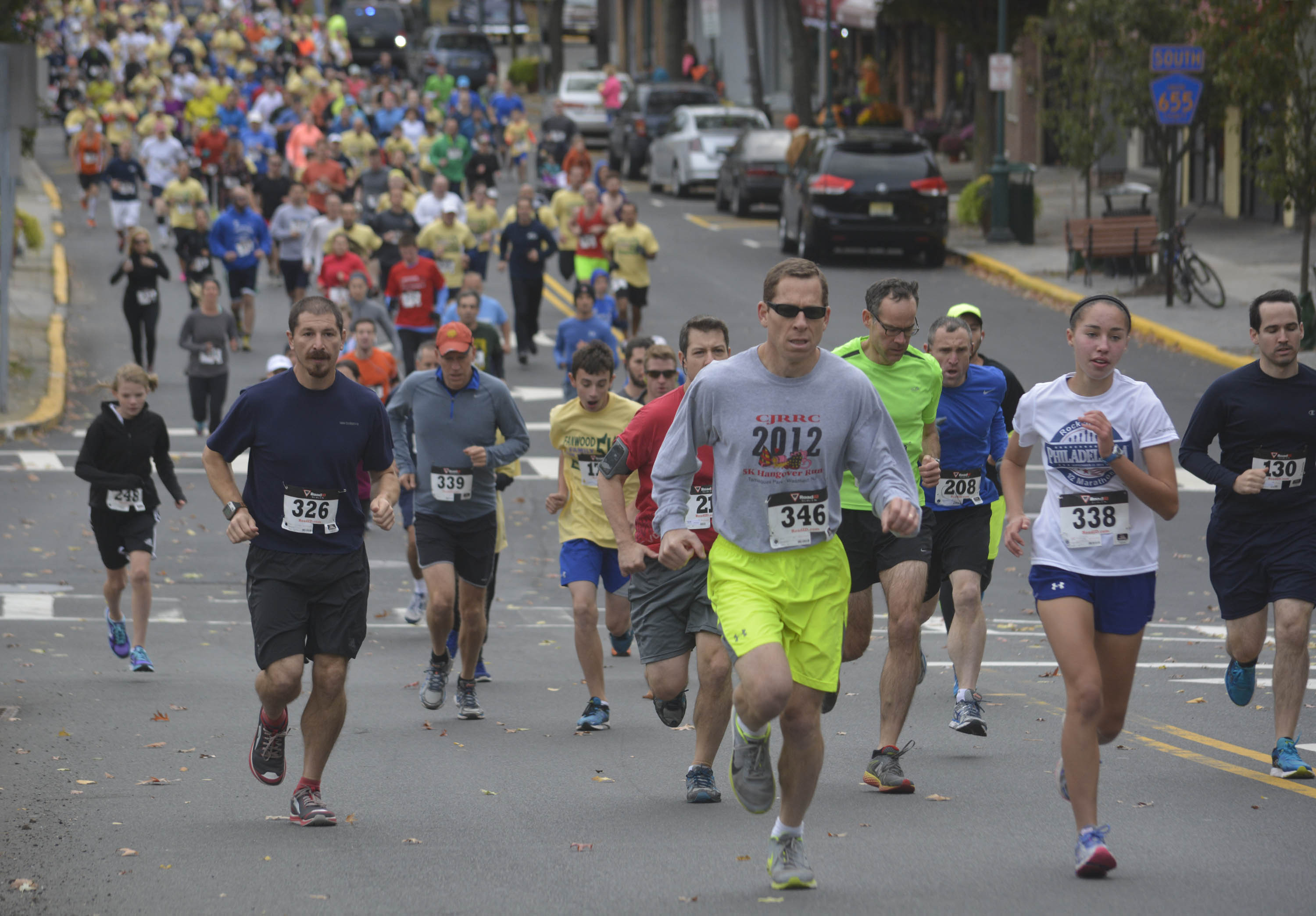 b8fc00501a281365afc4_fanwood5kpeople.jpg