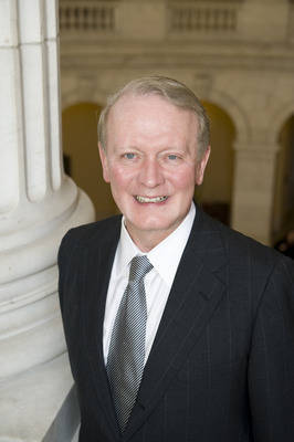 ed5cec3844711da872bb_08f3e8b0b2af131c2d92_Leonard_Lance.jpg