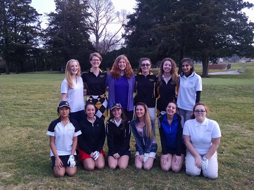 58fbabf00b0a868af865_Golf_Team_2016.jpg