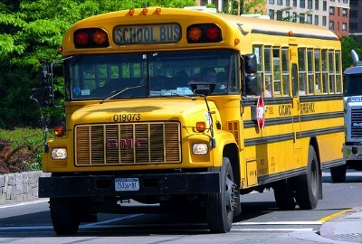265767f4865935ab6edd_school-bus1400.jpg