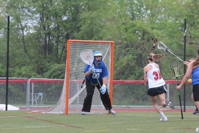 82bcc13d30dacd02dc83_best_552967a216ec50caa513_girlslaxseniors2.jpg