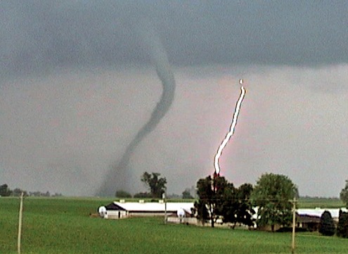 04aadce690a630e658bb_tornado.png