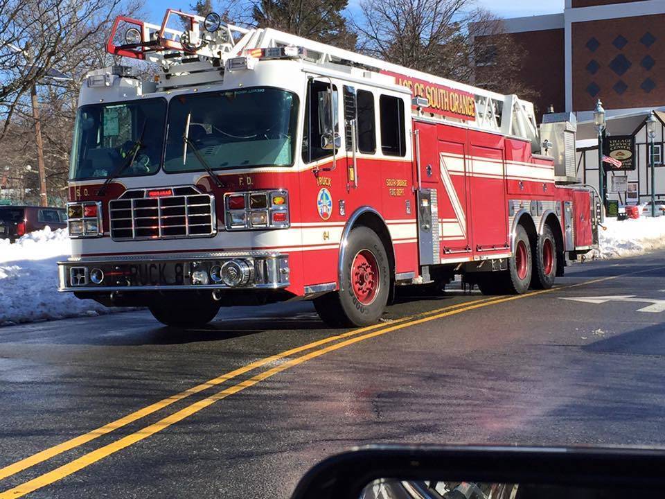 410593d9a86a41fddc25_a4eaa03ad32cae588920_south_orange_fire_truck.jpg