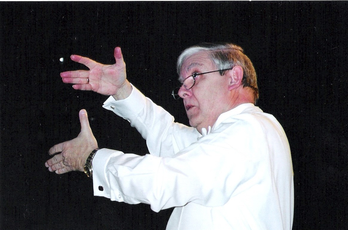 5ae0c843c9fbc0d60b94_R._Wayne_Walters_conducting_courtesy_of_Morris_Choral_Society.jpg