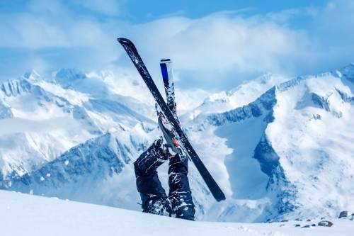 5227a1b630ccfc3387d4_ski-crash.jpg