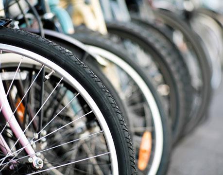 6fa0502aa1e891aca3bd_bicycles_parked_city_macro.jpg