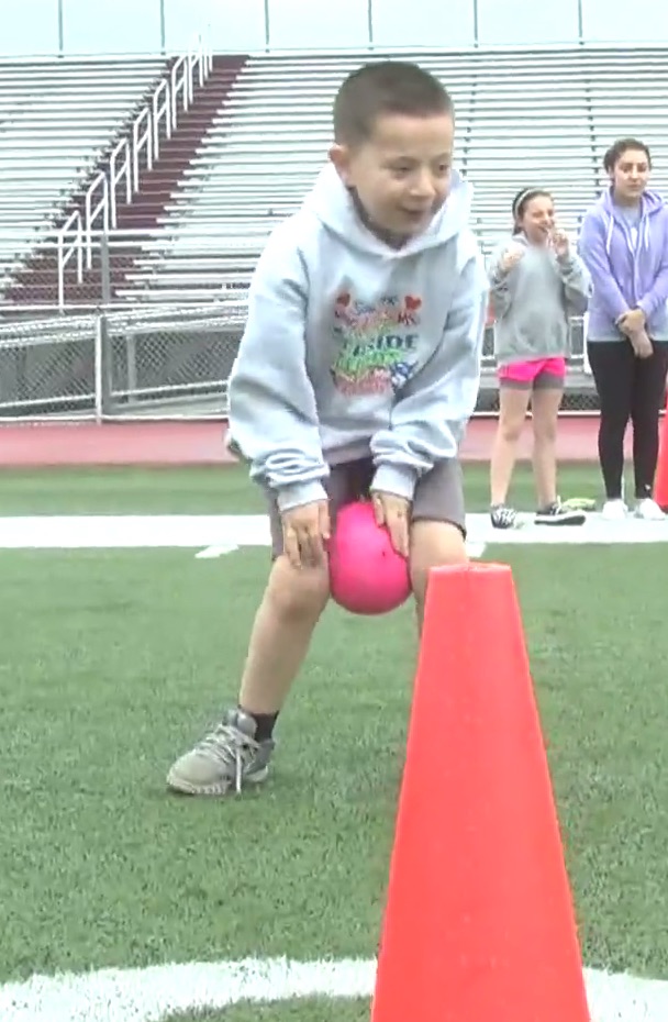 6732135f84bf7c041aee_94af1e1f2b4ffac79d90_field_day_2016_1.jpg