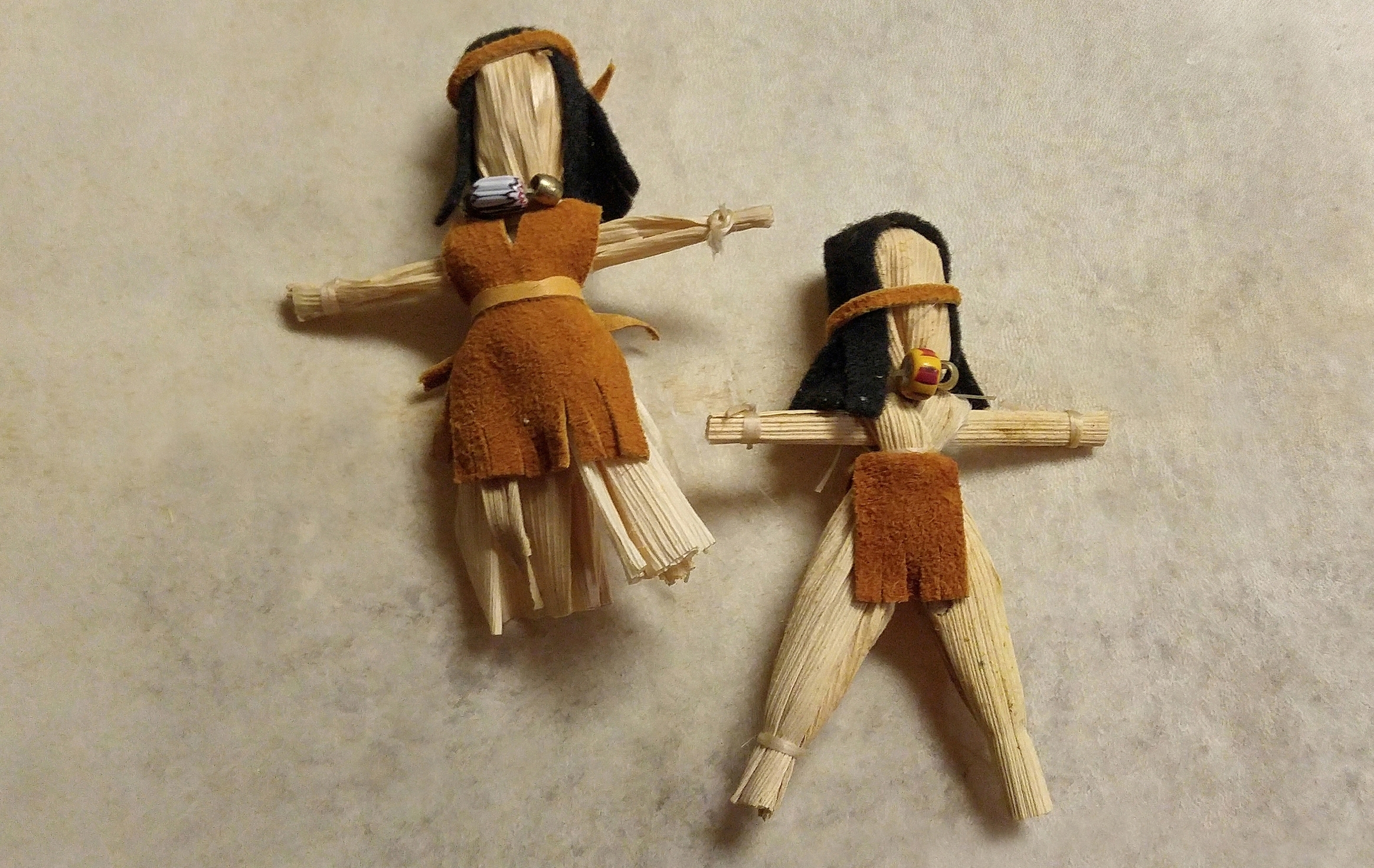 932f73fa8b8836b9604c_Corn_Husk_Doll3.jpg