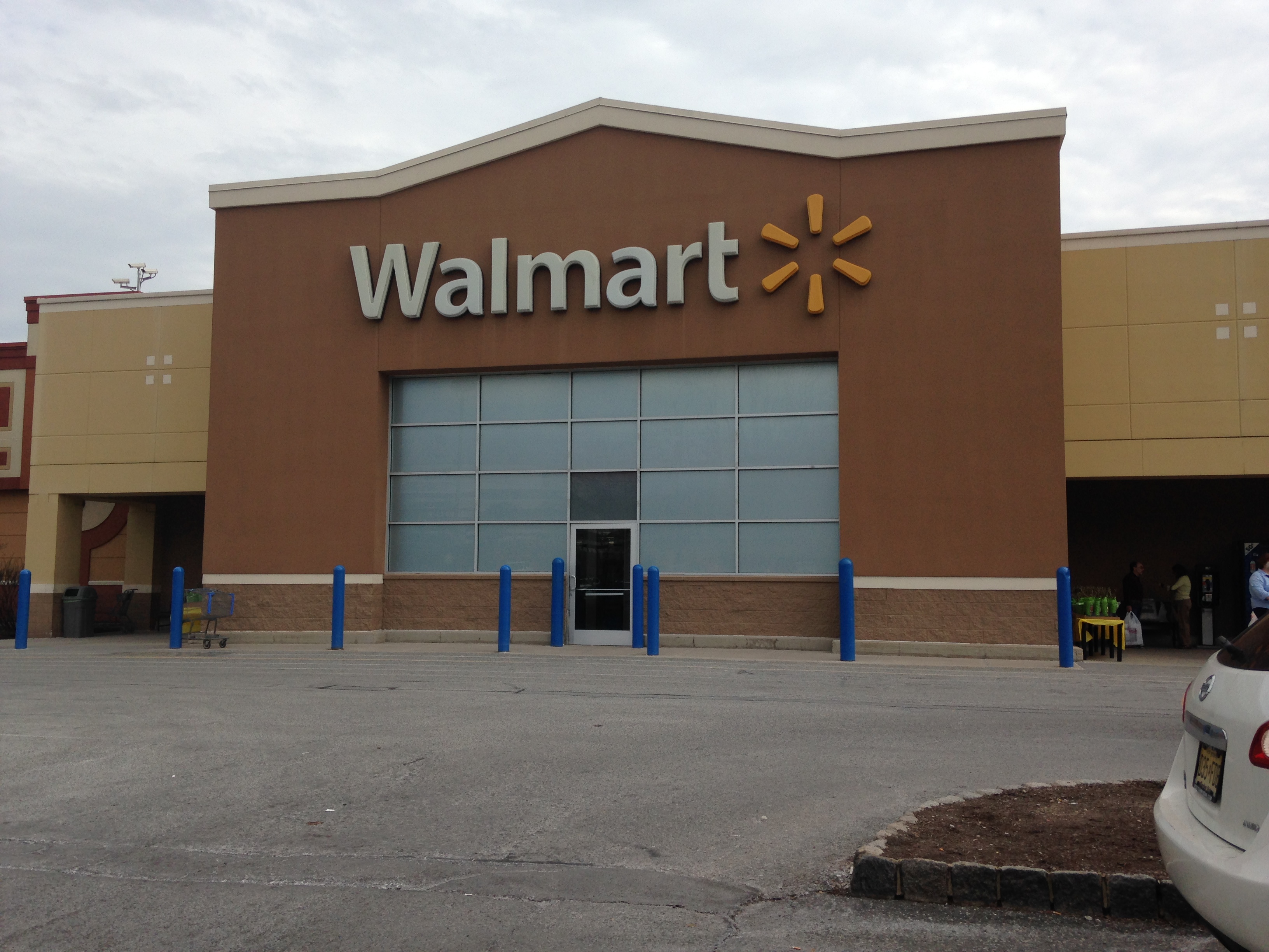Walmart Hires 1,300 Veterans Since 2013 News TAPinto