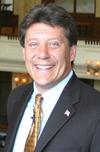 5e3df5d3ecb7aac03d1e_John_McKeon_520.jpg