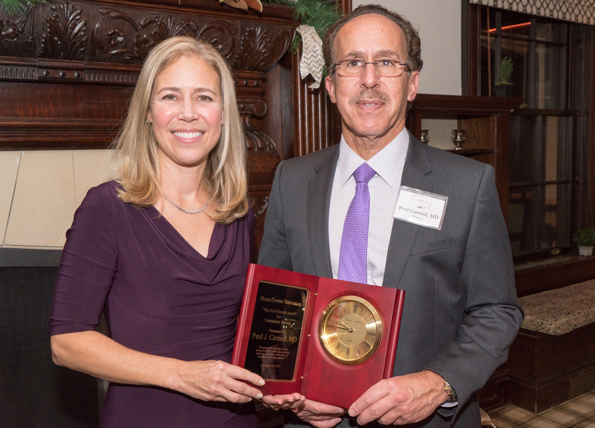 fc12c2b1d4e982a31027_Honold_Award-Beth_Brier_and_Dr_Carniol-5x7.jpg