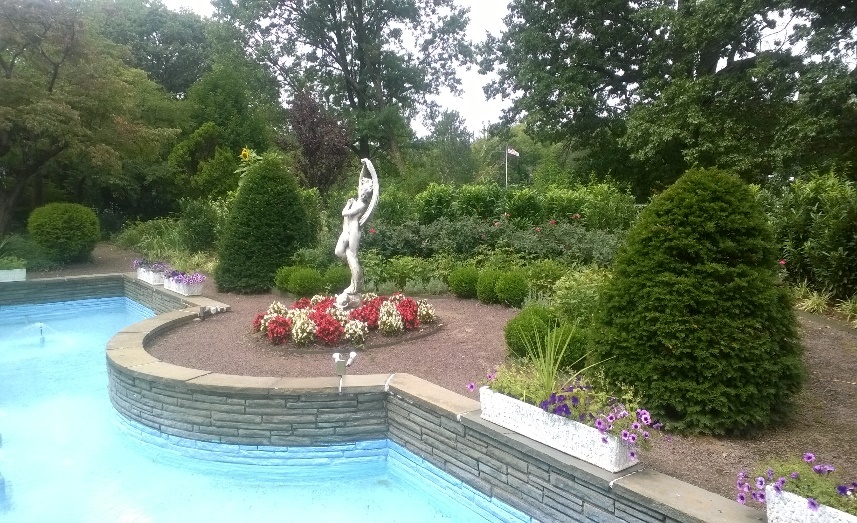 6de8f2344b7762188896_secret_garden_1.jpg