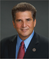 7a4e88d6753efc0c6183_county.exec.jpg