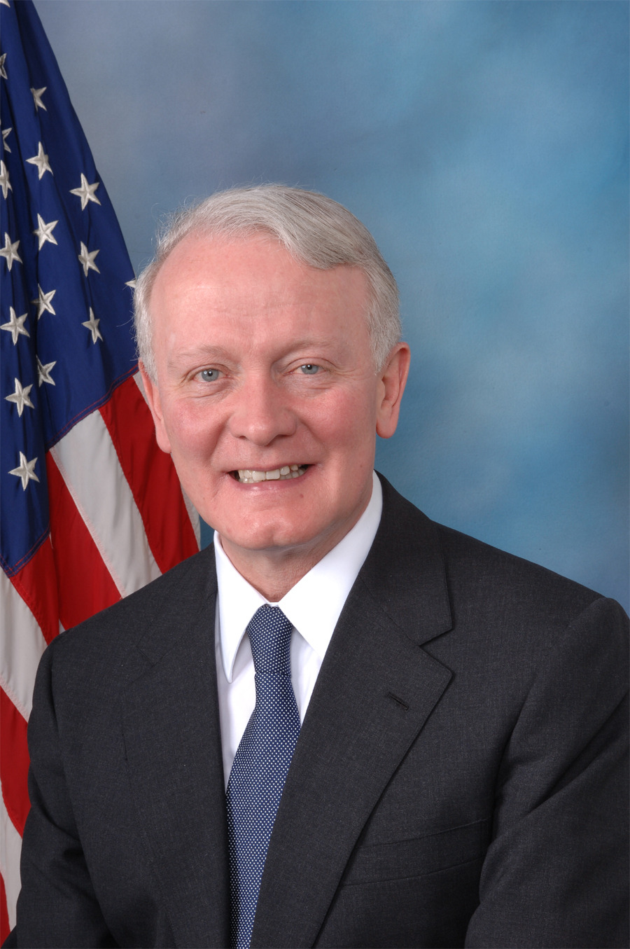 17d4b9e1970e46035607_lance.jpg