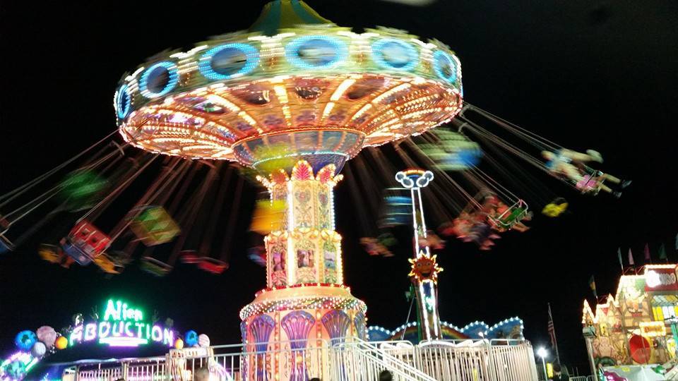 5ec35de9fd59ccffc81a_hillspixfairnightswing2__1_.jpg